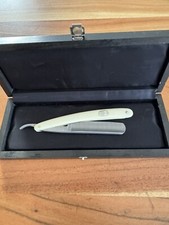 Rasiermesser aus Damast von